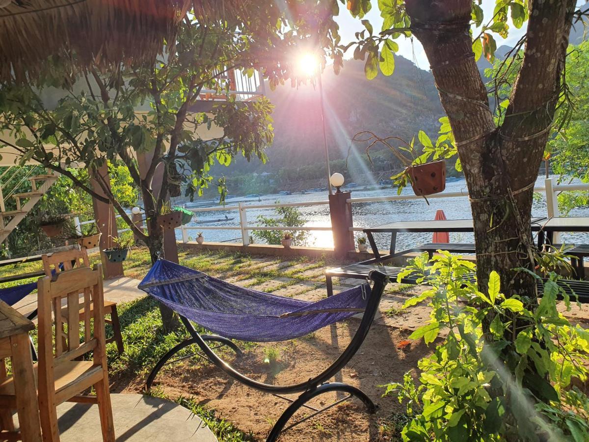 Carambola Bungalow Phong Nha Buitenkant foto