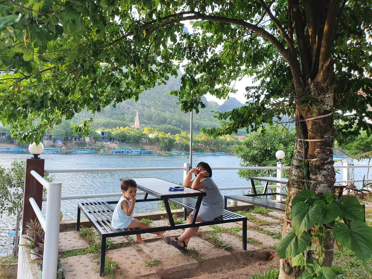 Carambola Bungalow Phong Nha Buitenkant foto