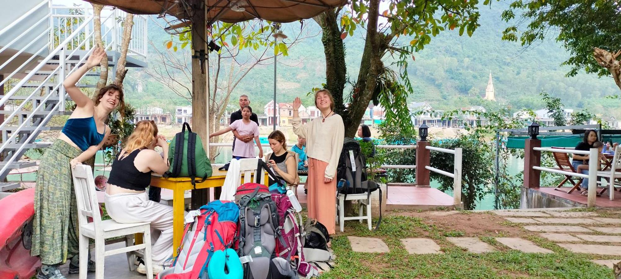 Carambola Bungalow Phong Nha Buitenkant foto